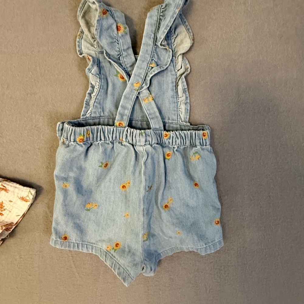 6-12 lot Cat & Jack White Baby Outfit - Picture 15 of 16
